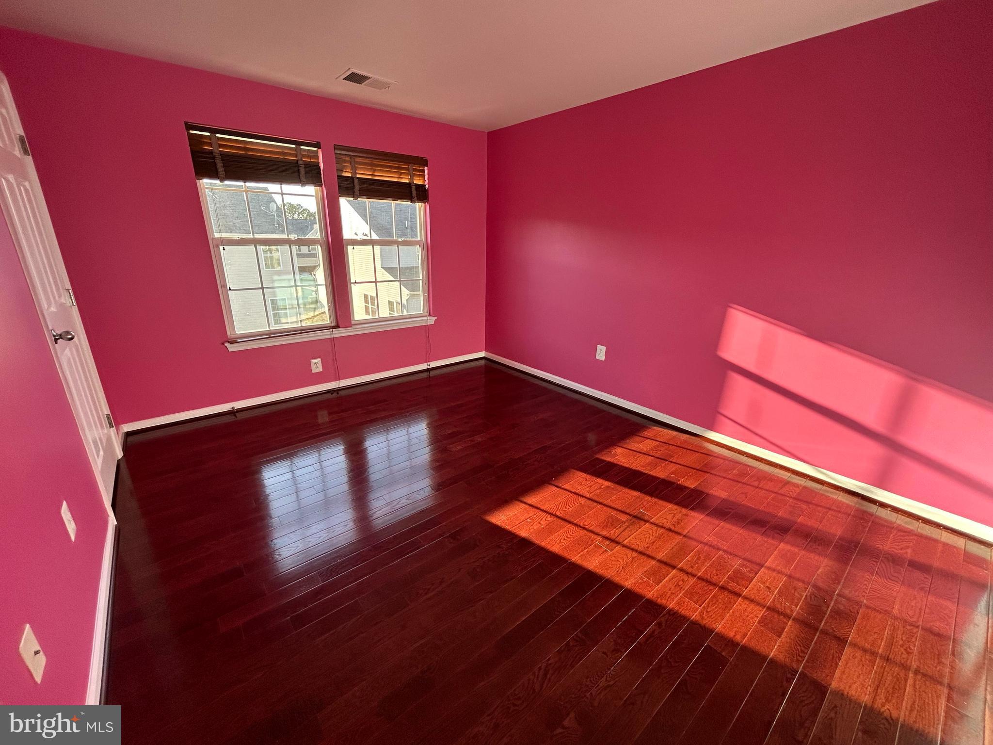 LEE'S PARKE - Residential Lease