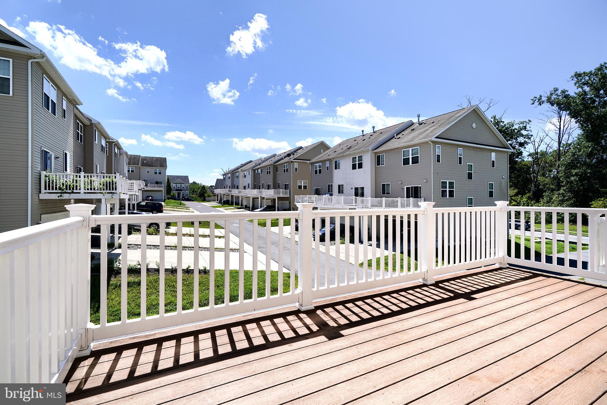 ROCKLAND AT ROGERS - Residential Lease