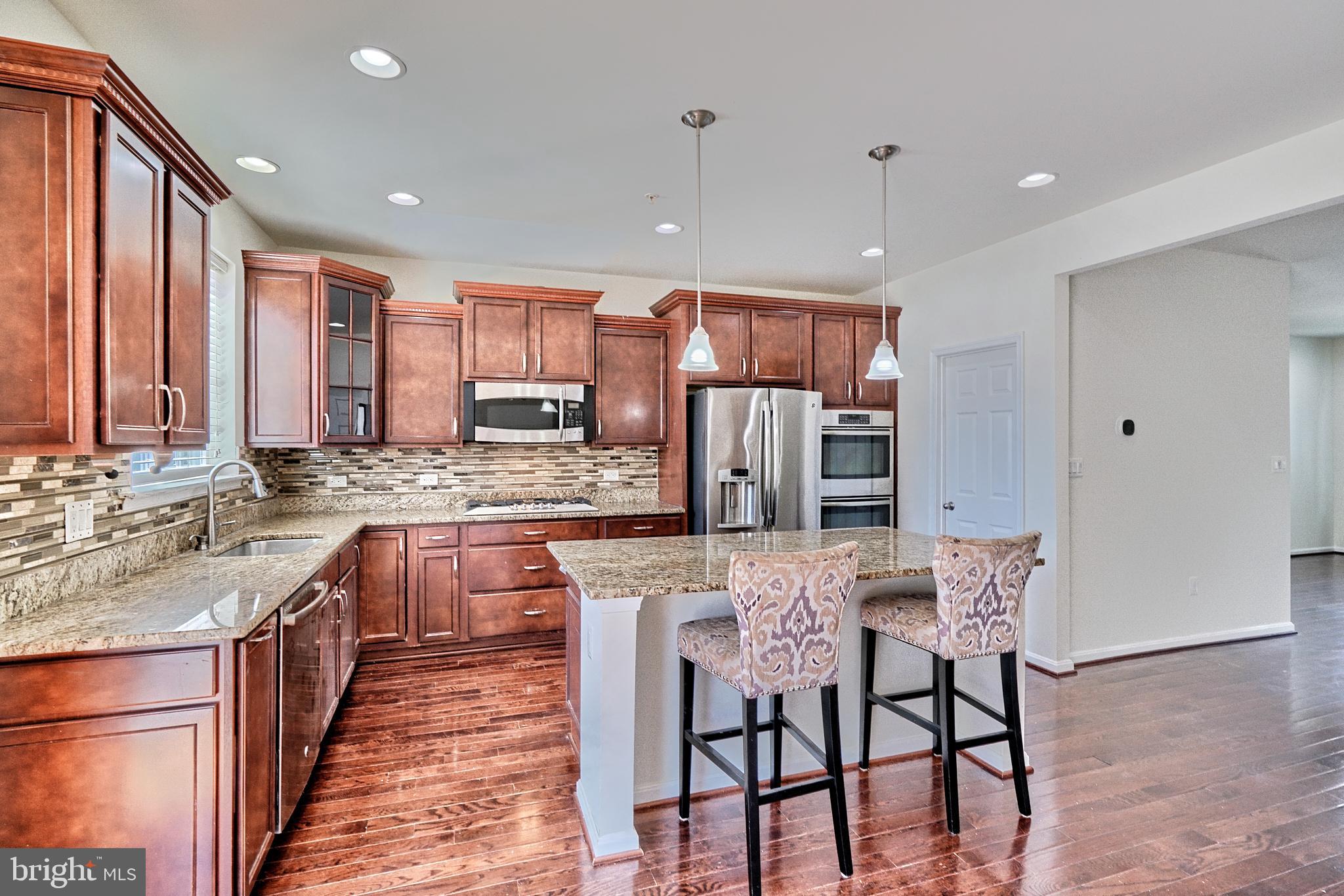 ROCKLAND AT ROGERS - Residential Lease