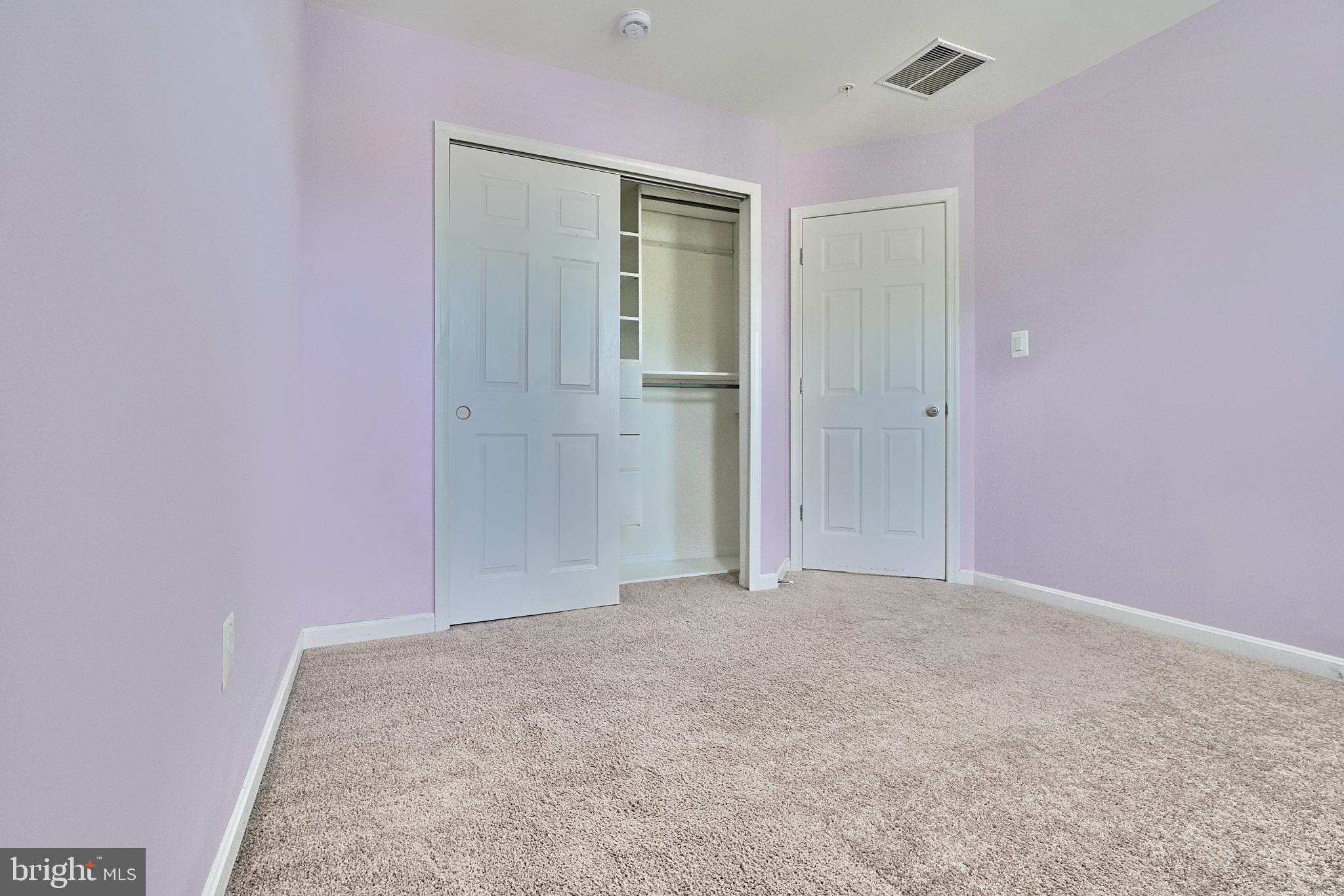 ROCKLAND AT ROGERS - Residential Lease