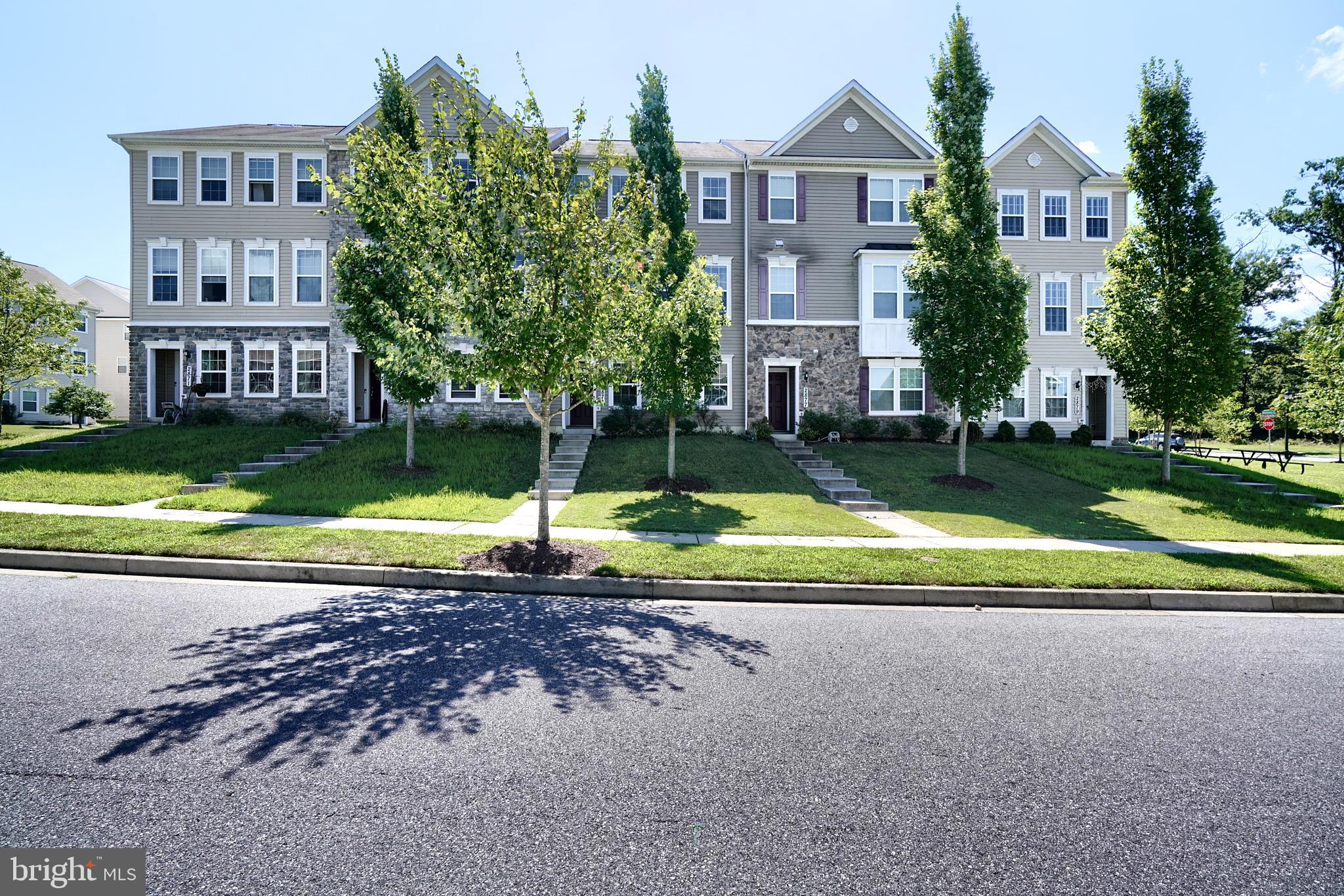 ROCKLAND AT ROGERS - Residential Lease