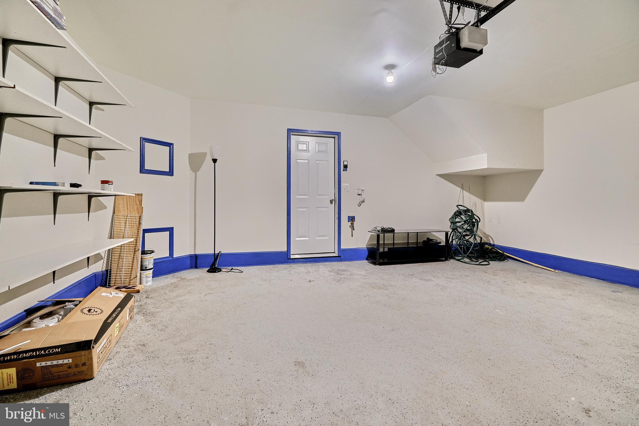 ROCKLAND AT ROGERS - Residential Lease