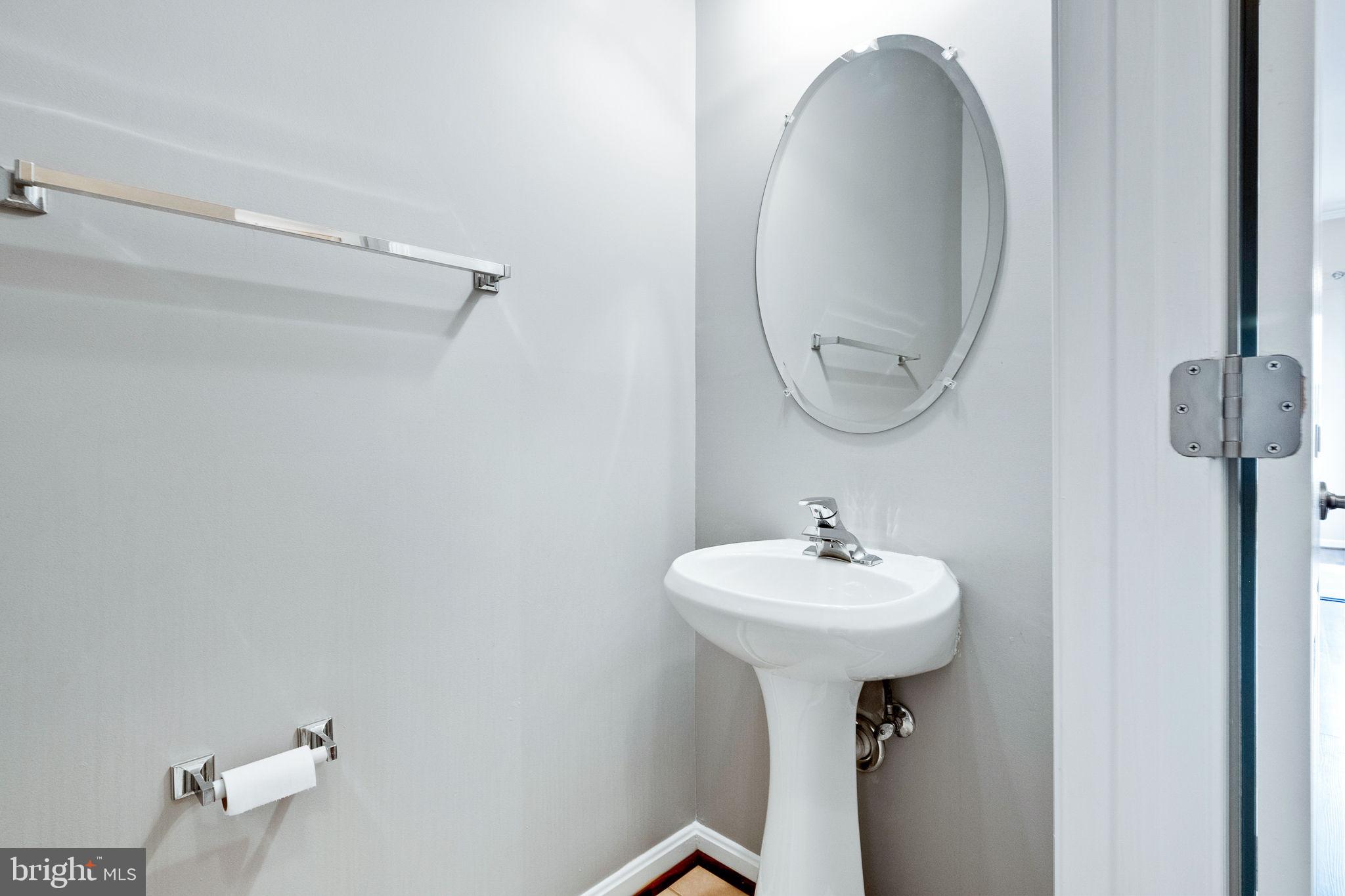 CAMERON STATION - Residential Lease