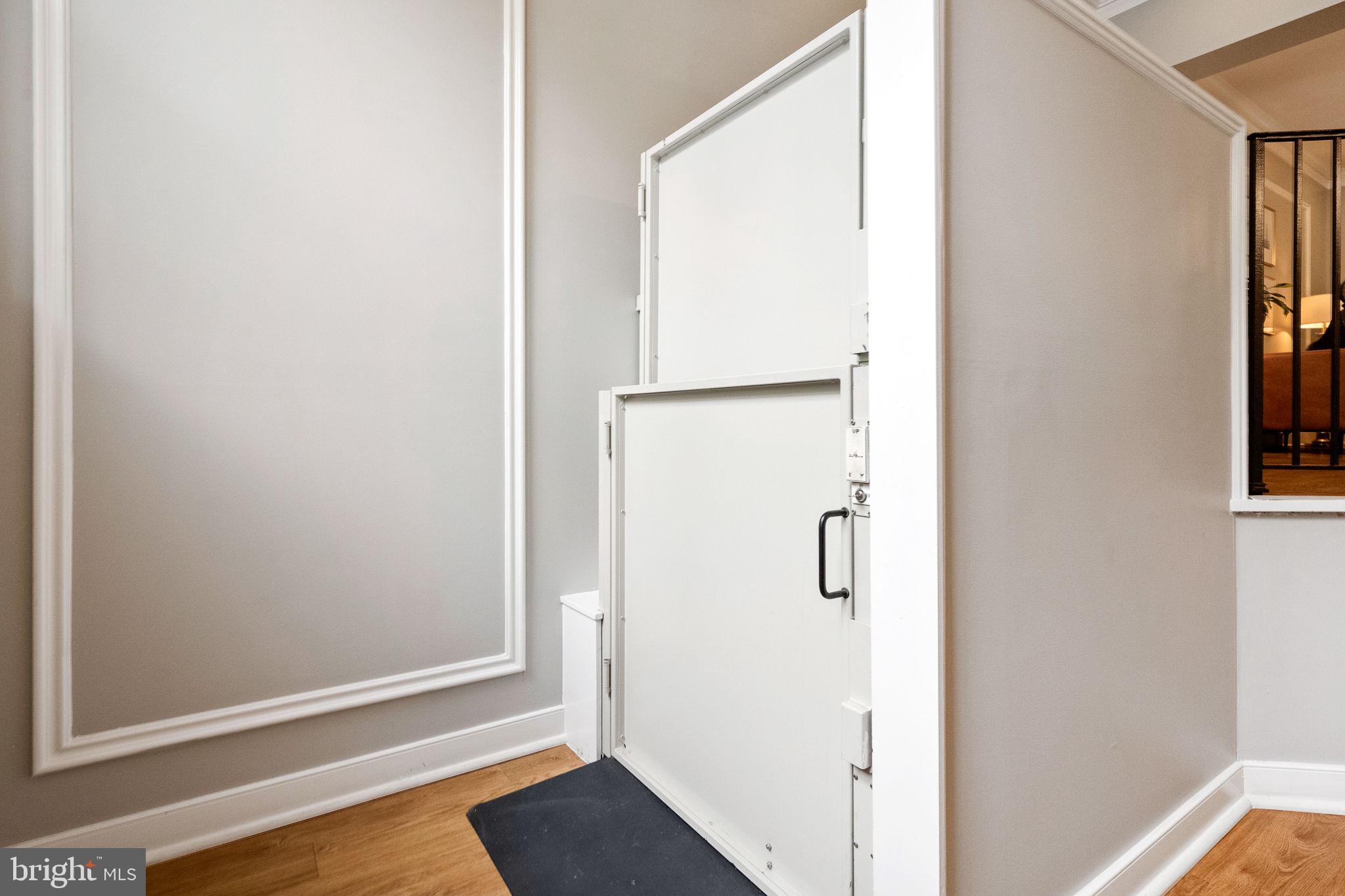 CAMERON STATION - Residential Lease