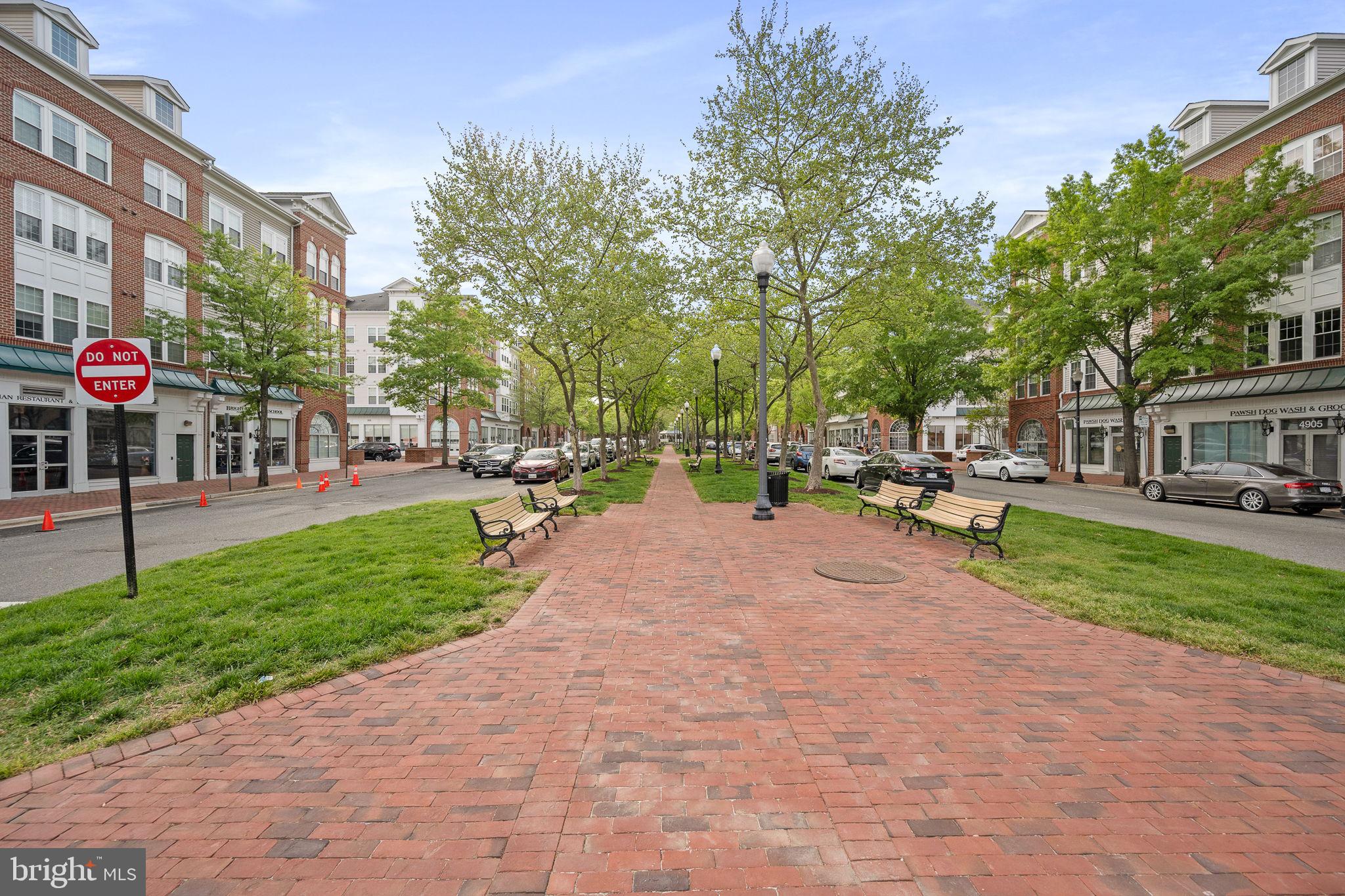 CAMERON STATION - Residential Lease