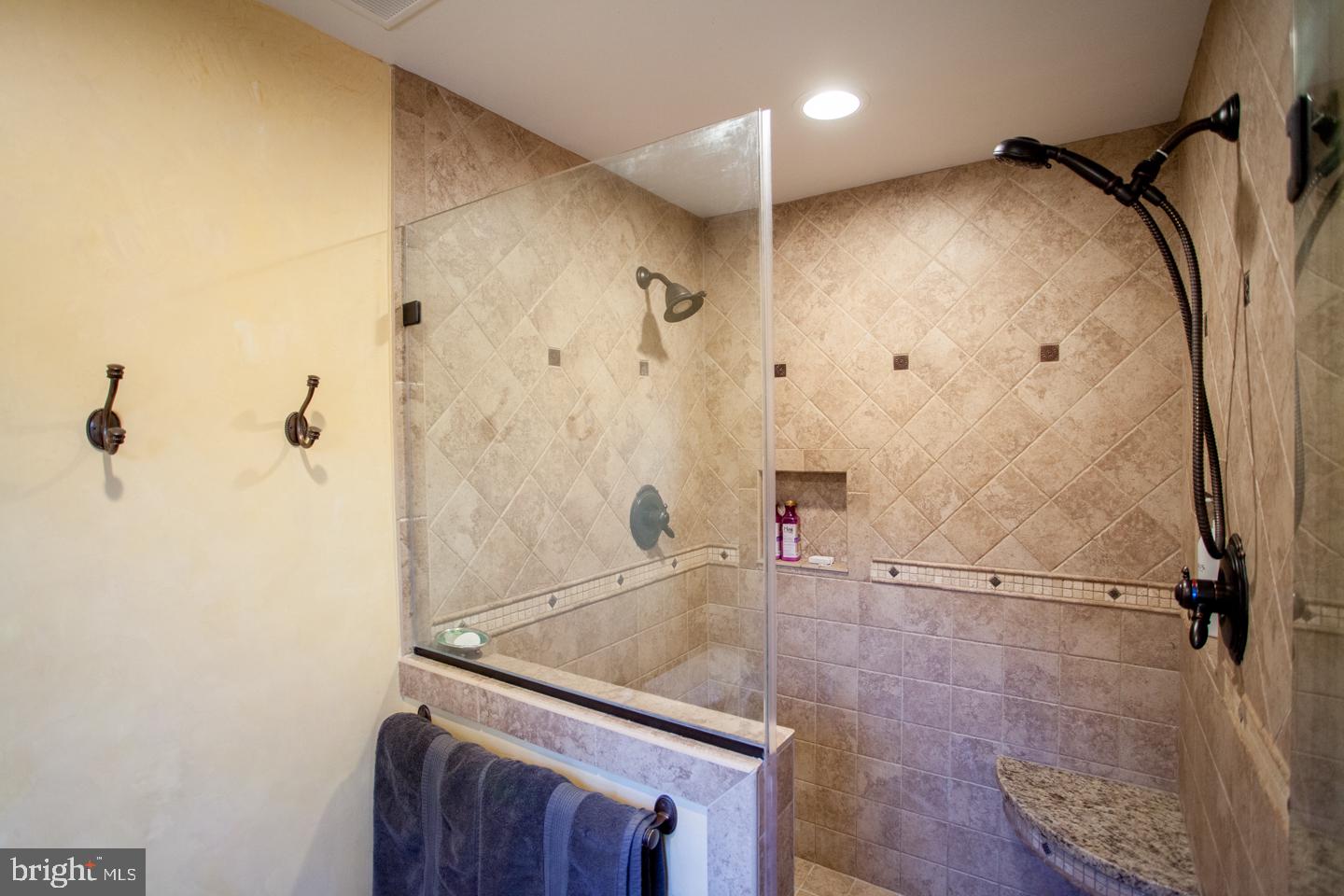 VALLEY VIEW - Residential