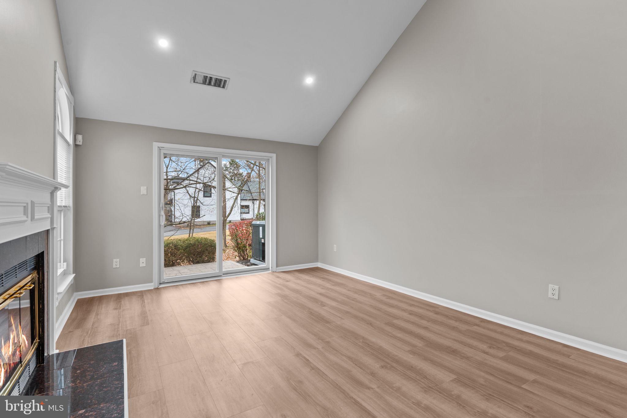 CANTERBURY CROFT - Residential Lease