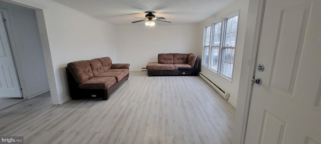 Photo of 25 CONESTOGA MNR, LEOLA, PA 17540 (MLS # PALA2031000)