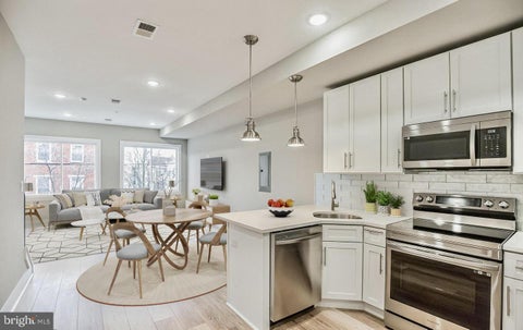 Townhouse For Rent - 2216 Emerald Street #UNIT A<br/> Philadelphia County, PHILADELPHIA, PA 19125