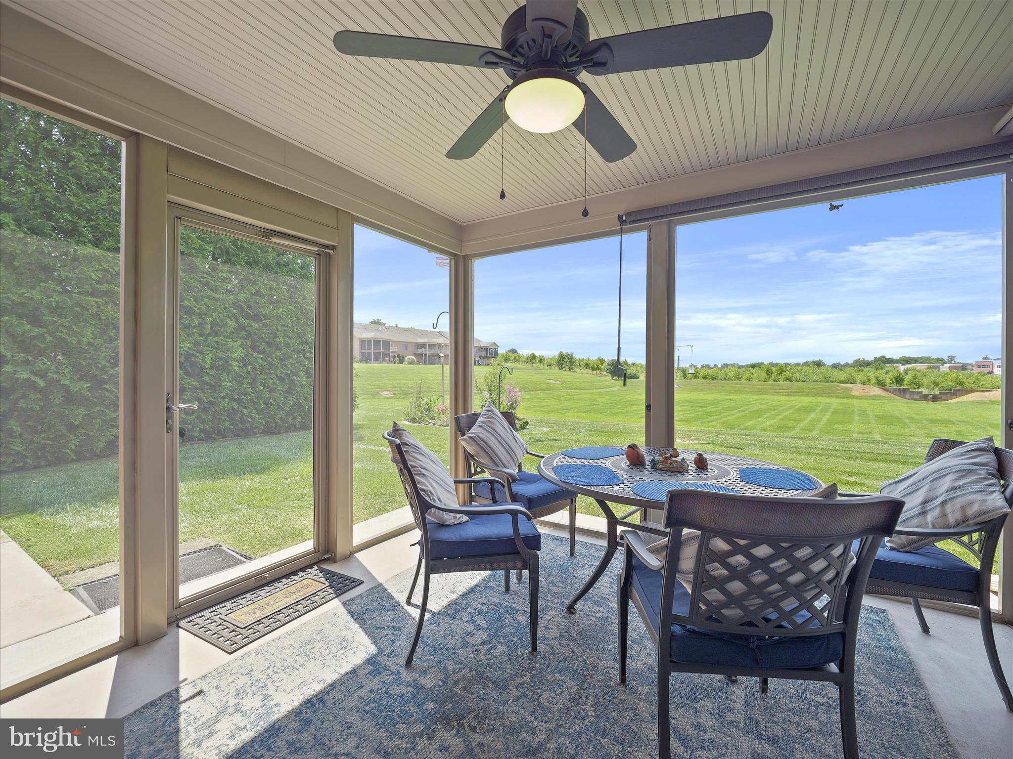 EMERALD POINTE - Residential