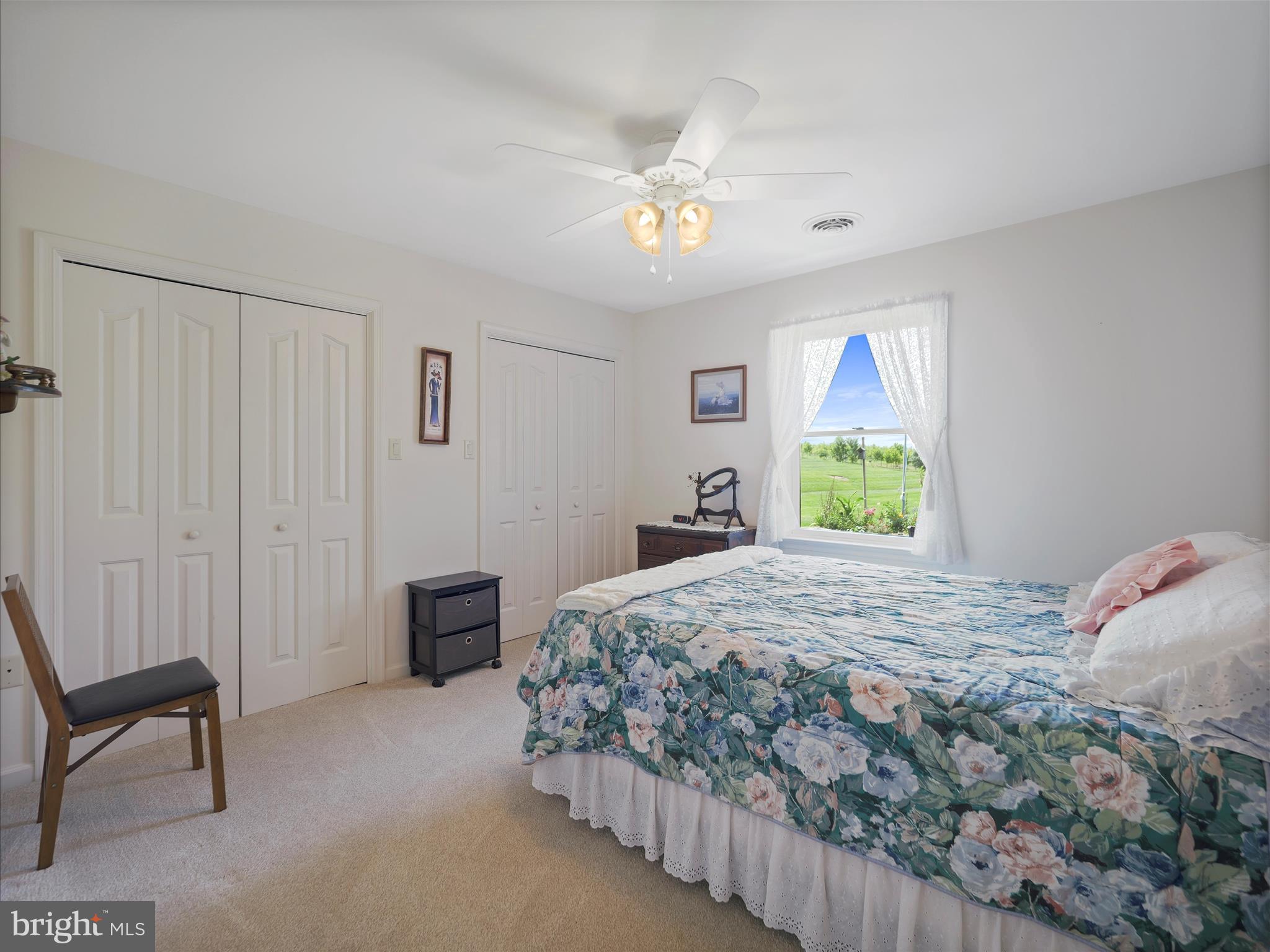 EMERALD POINTE - Residential