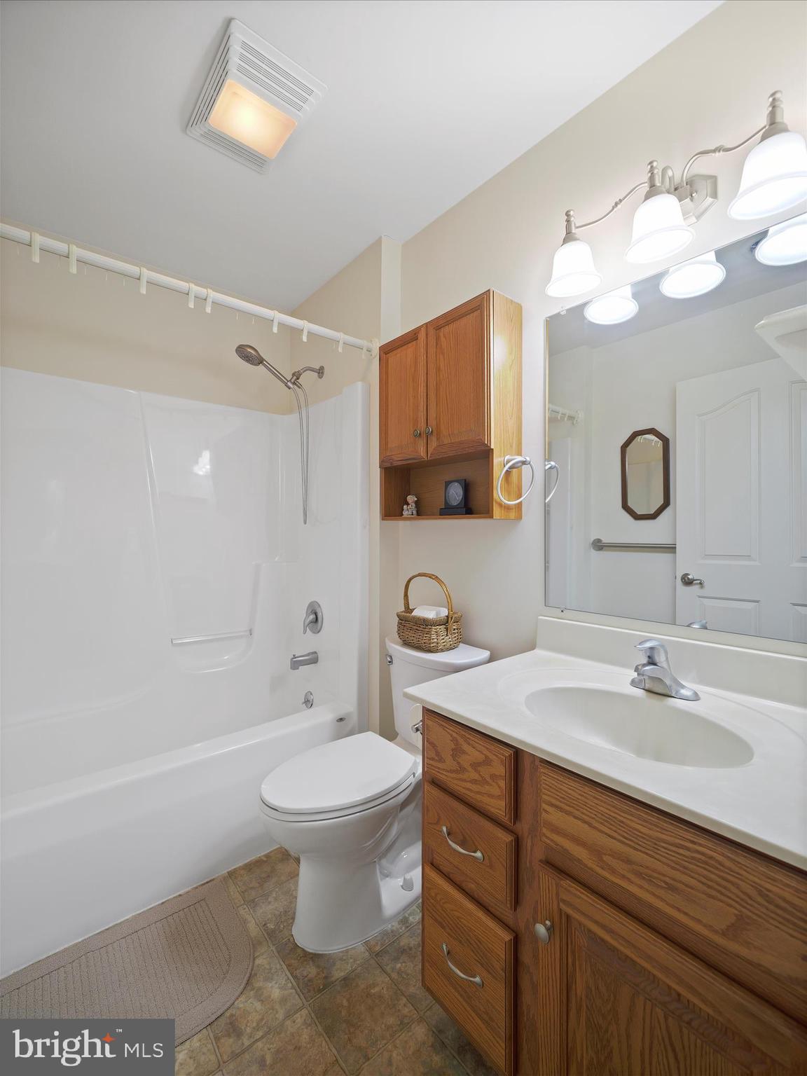 EMERALD POINTE - Residential