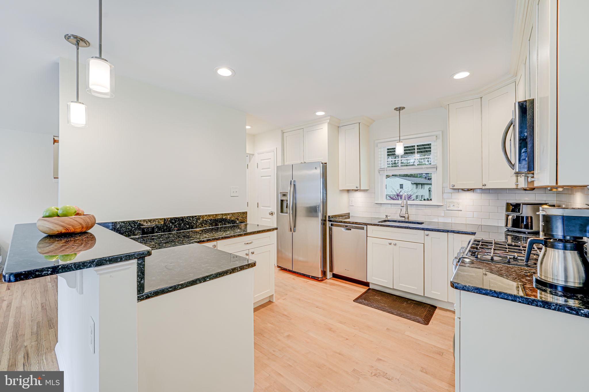 ROLLING VALLEY - Residential