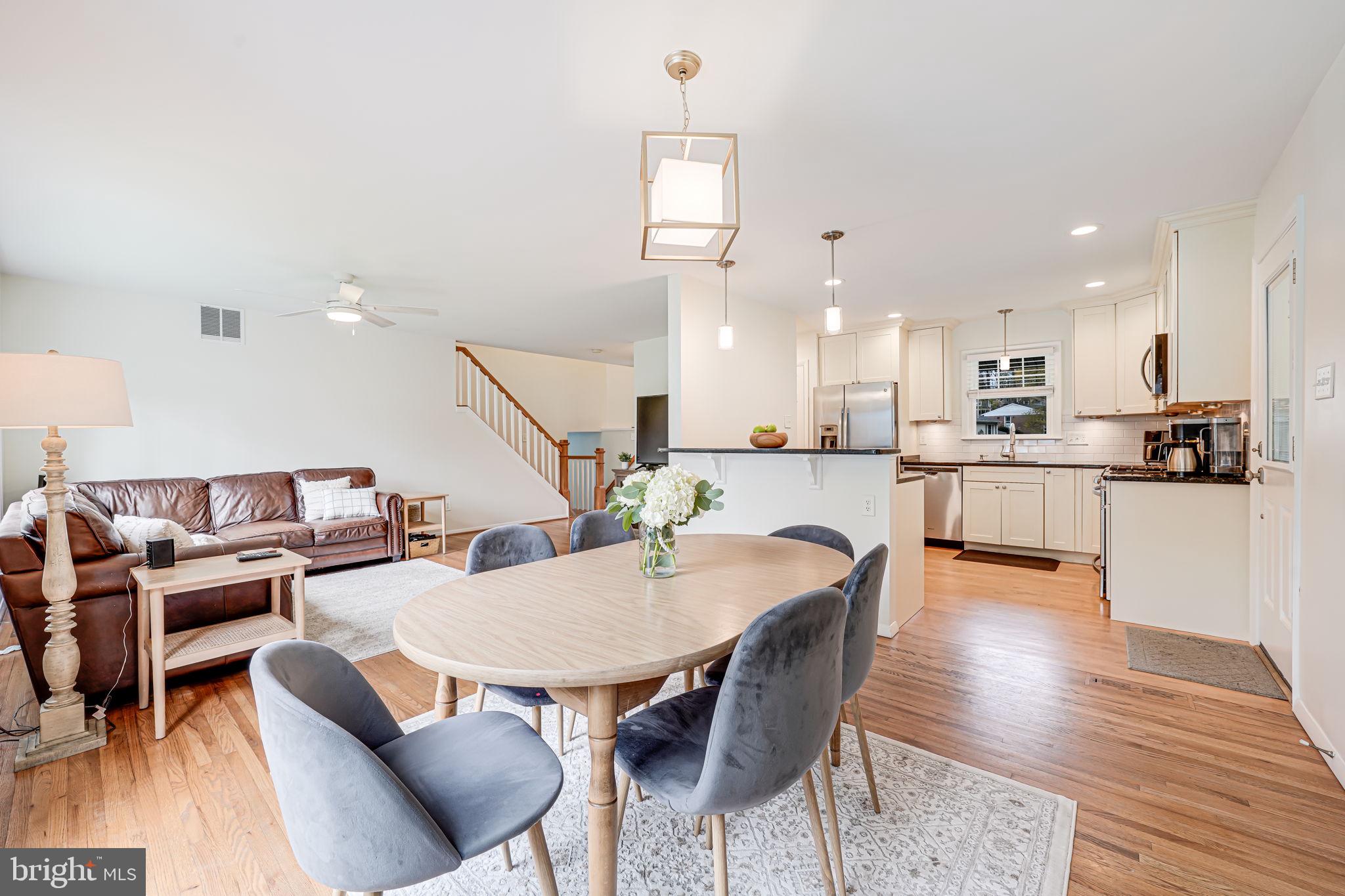 ROLLING VALLEY - Residential