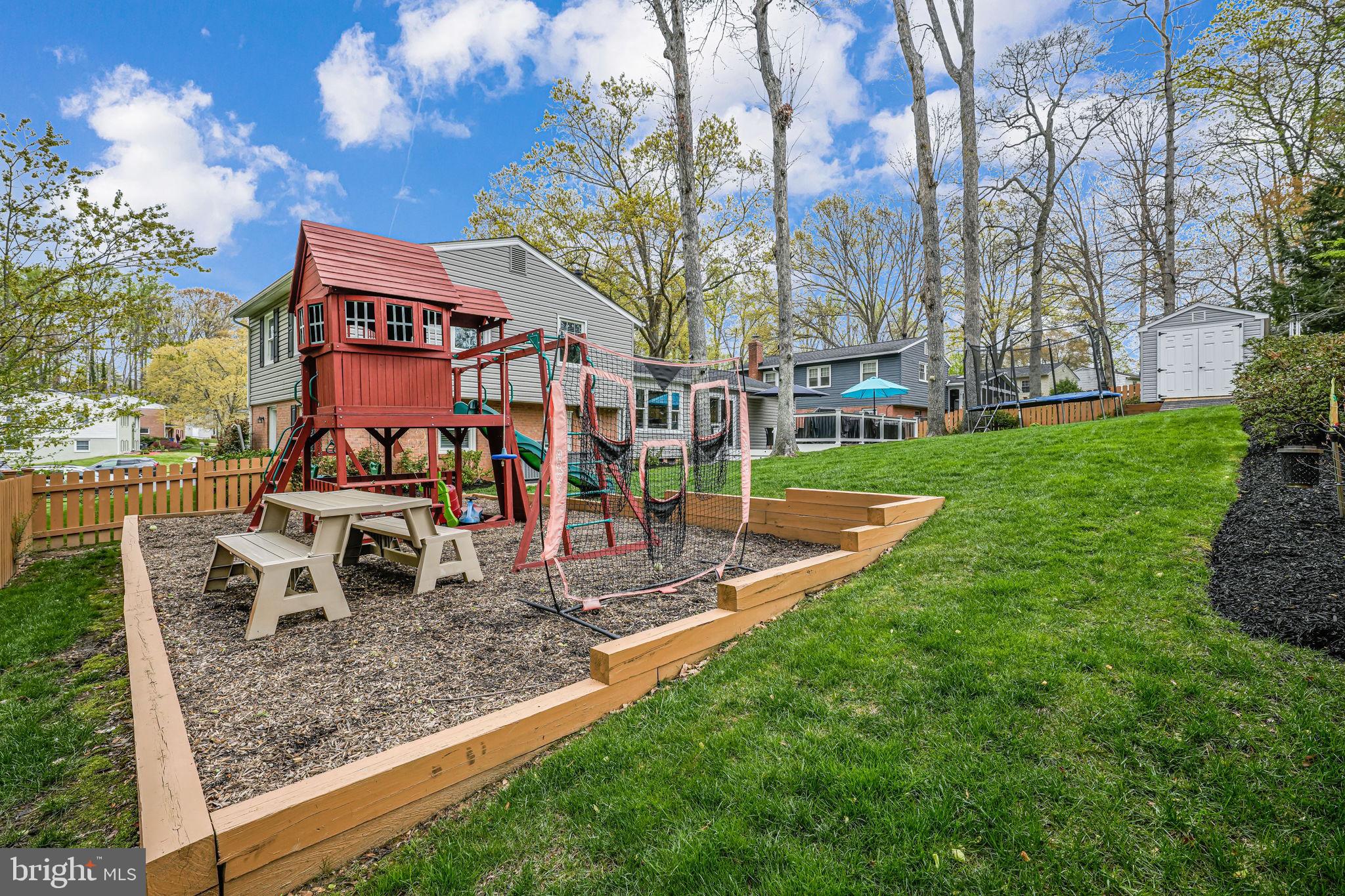 ROLLING VALLEY - Residential