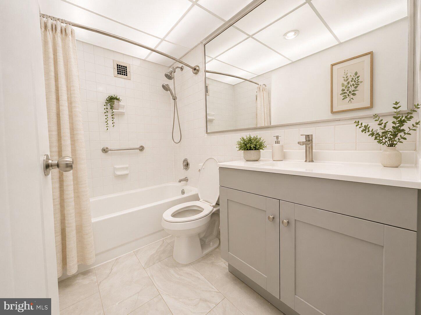 GREEN HILL - Residential