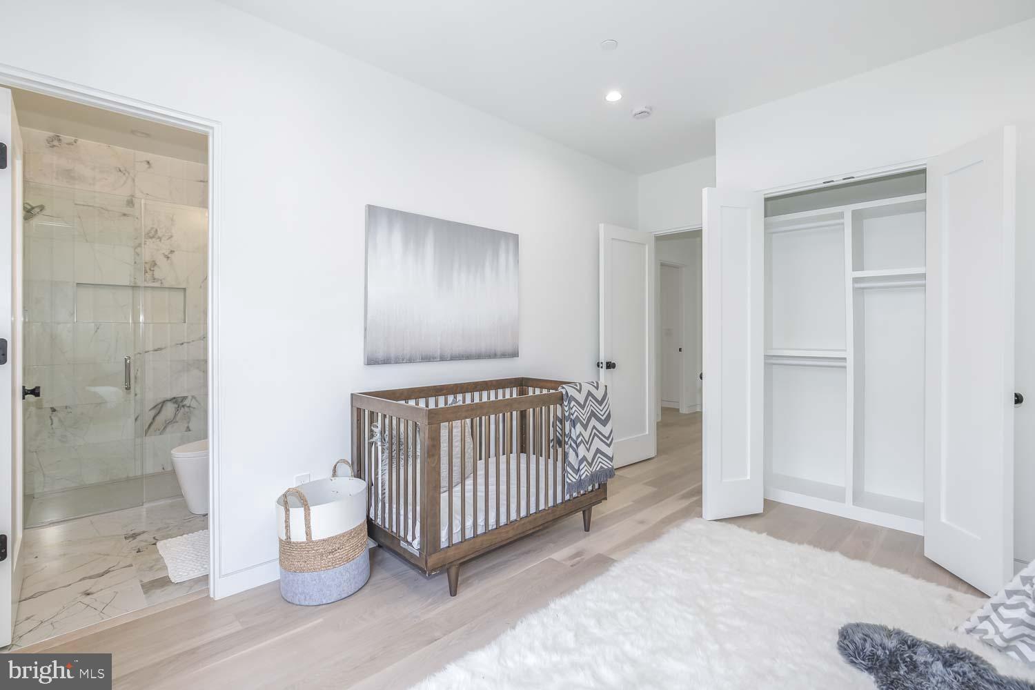 GLEN ECHO HEIGHTS - Residential