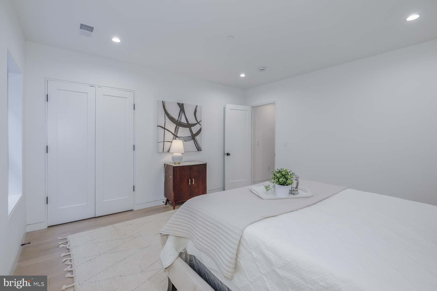 GLEN ECHO HEIGHTS - Residential