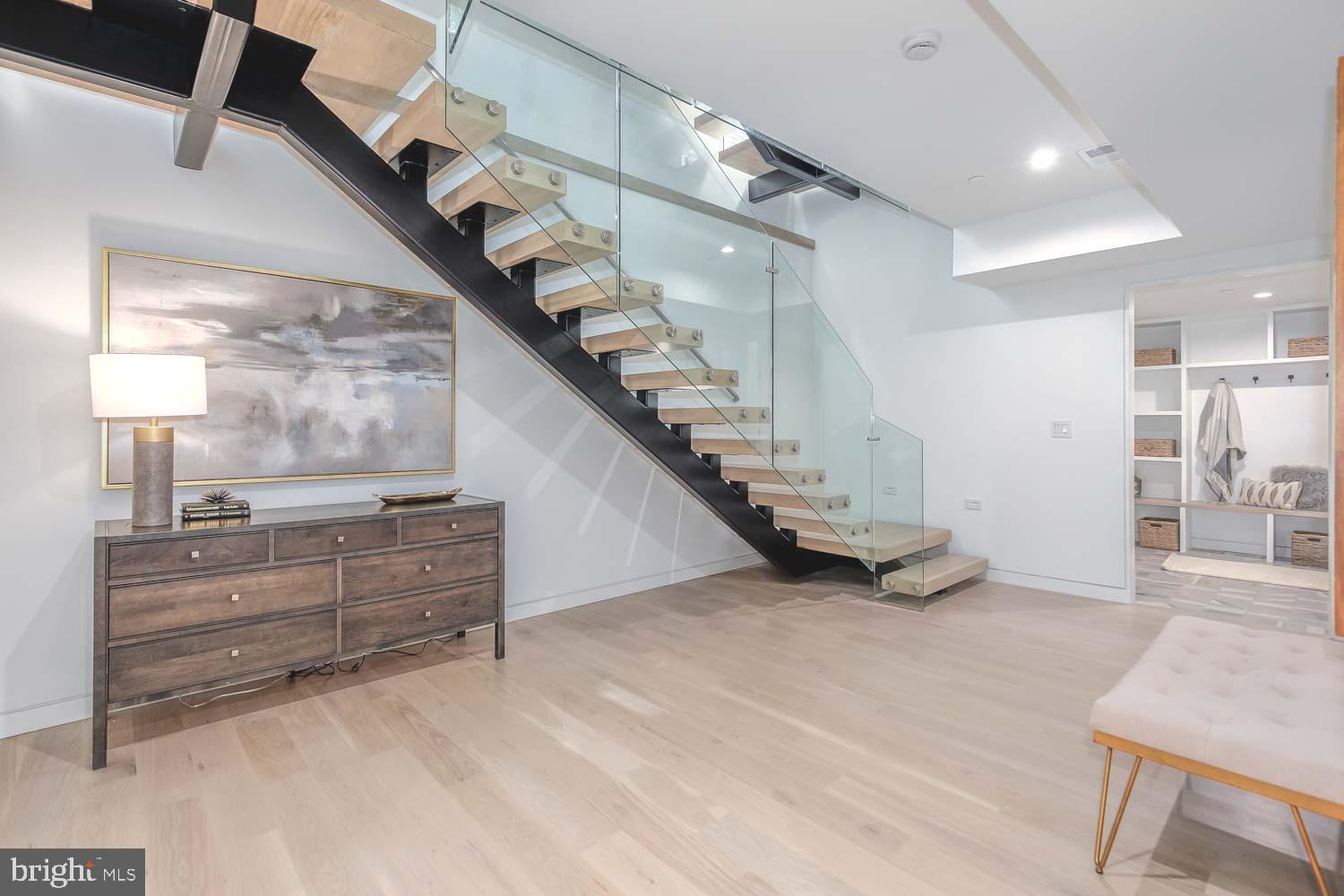 GLEN ECHO HEIGHTS - Residential