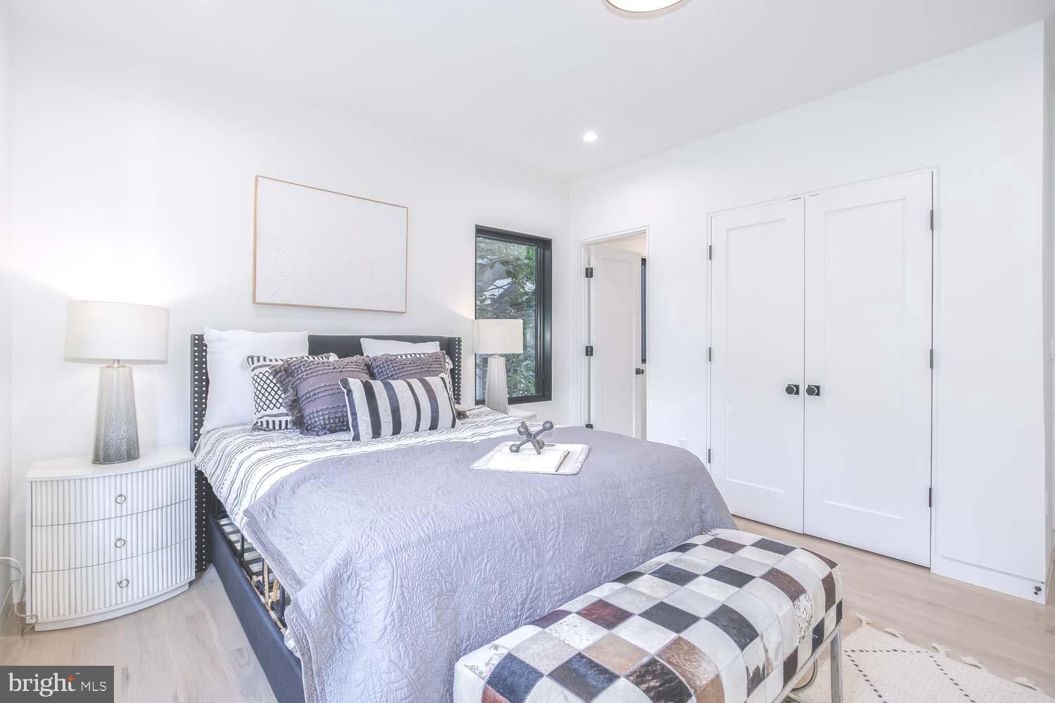 GLEN ECHO HEIGHTS - Residential