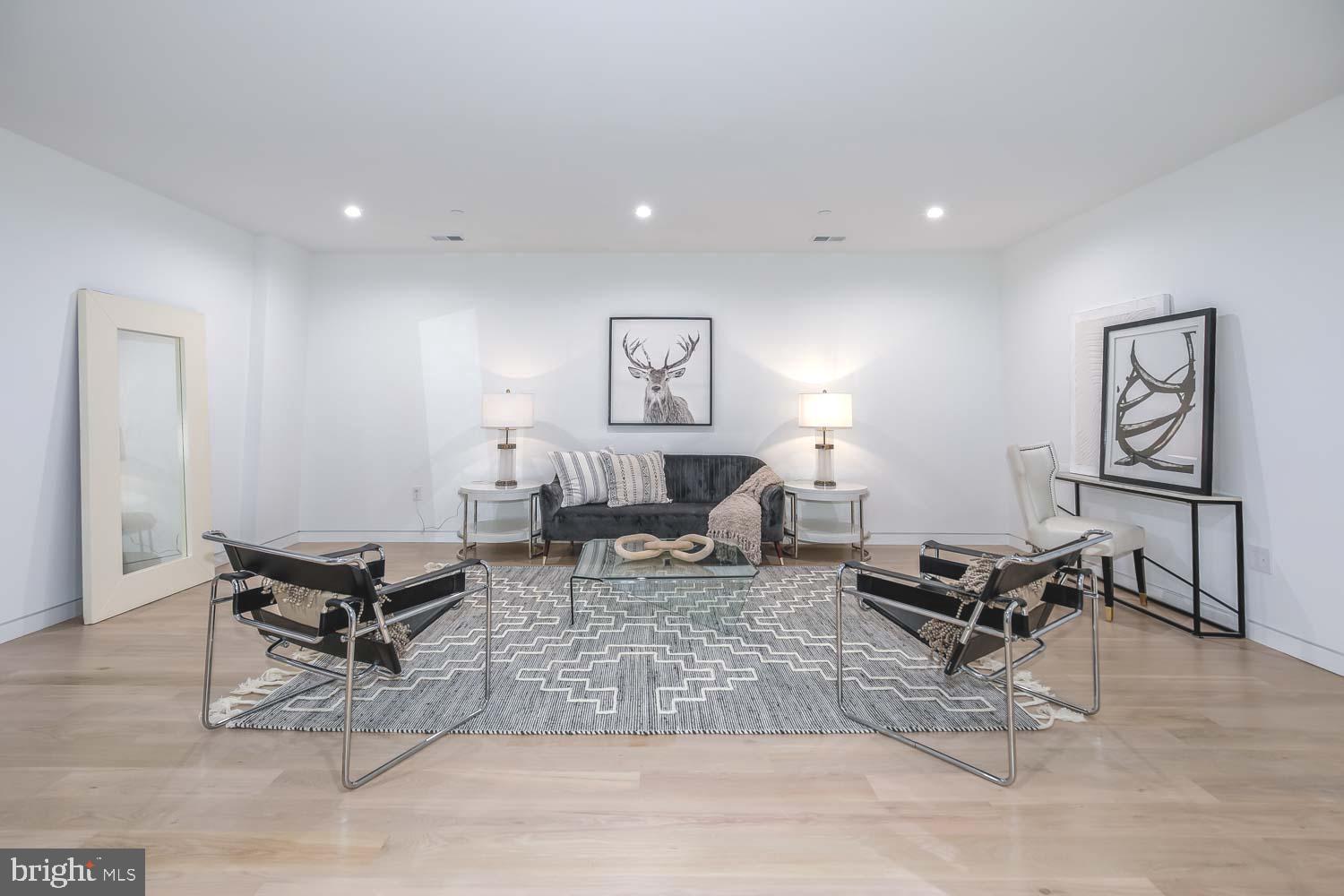 GLEN ECHO HEIGHTS - Residential