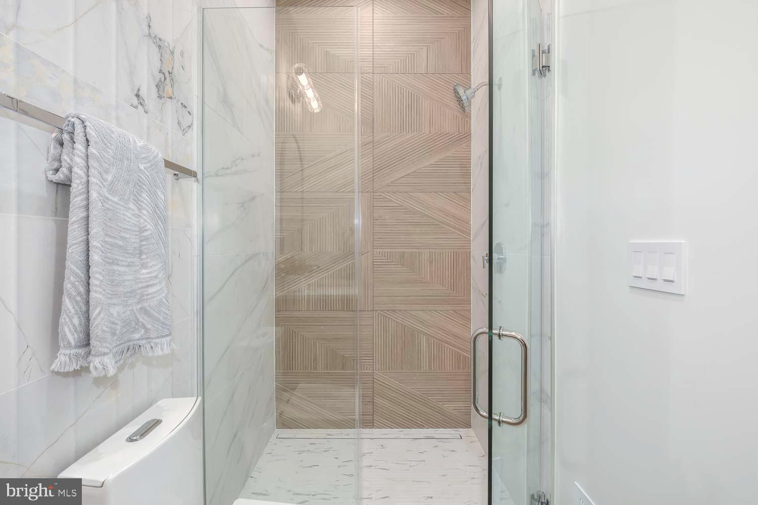 GLEN ECHO HEIGHTS - Residential