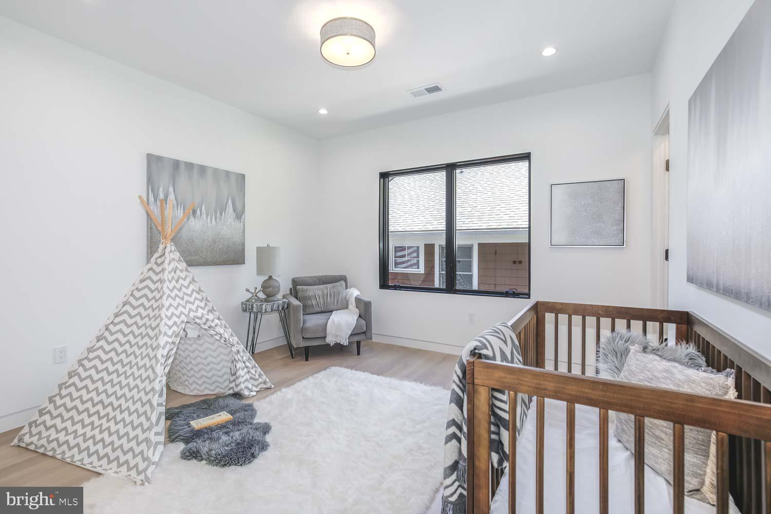 GLEN ECHO HEIGHTS - Residential