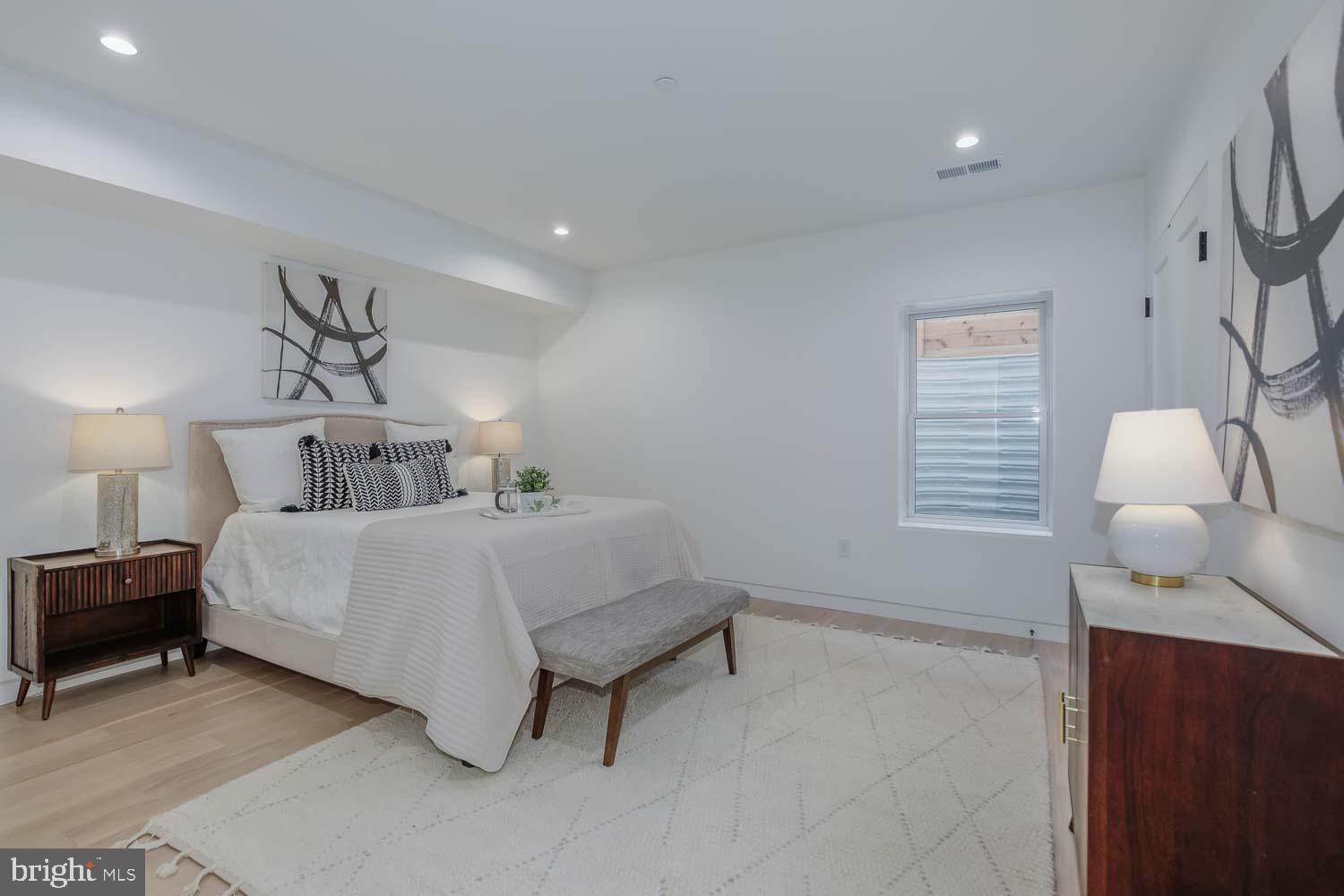 GLEN ECHO HEIGHTS - Residential