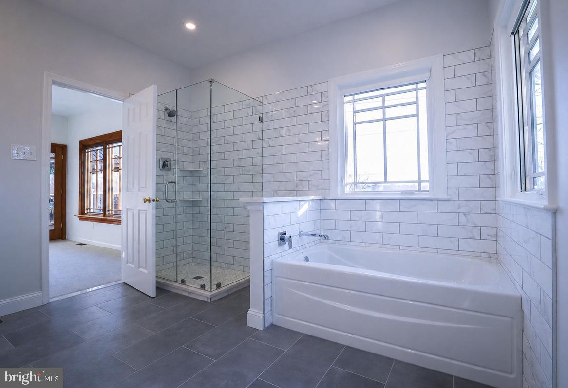 102 WATERVIEW DRIVE
