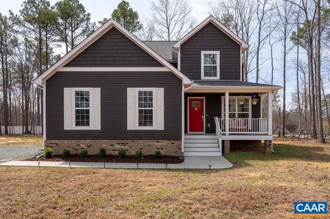 Photo of 684 Pine Crest Dr, TROY, VA 22974 (MLS # 675085)