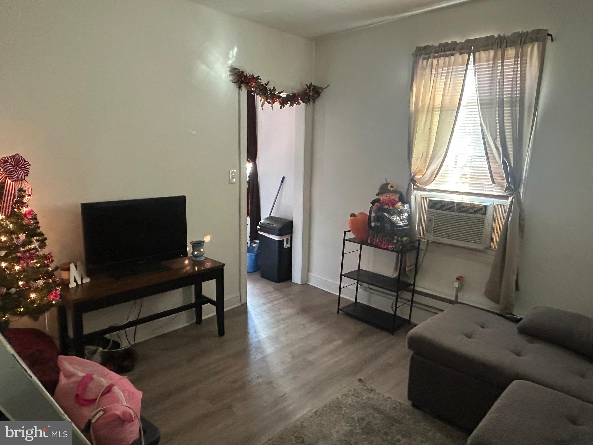 FRANKFORD - Residential Income