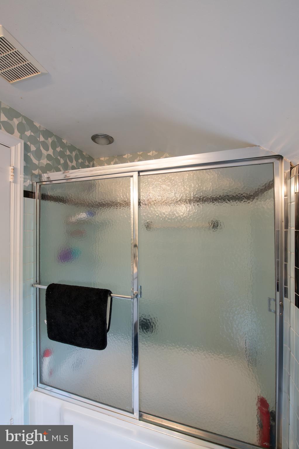 SCHOOL LANE HILLS - Residential