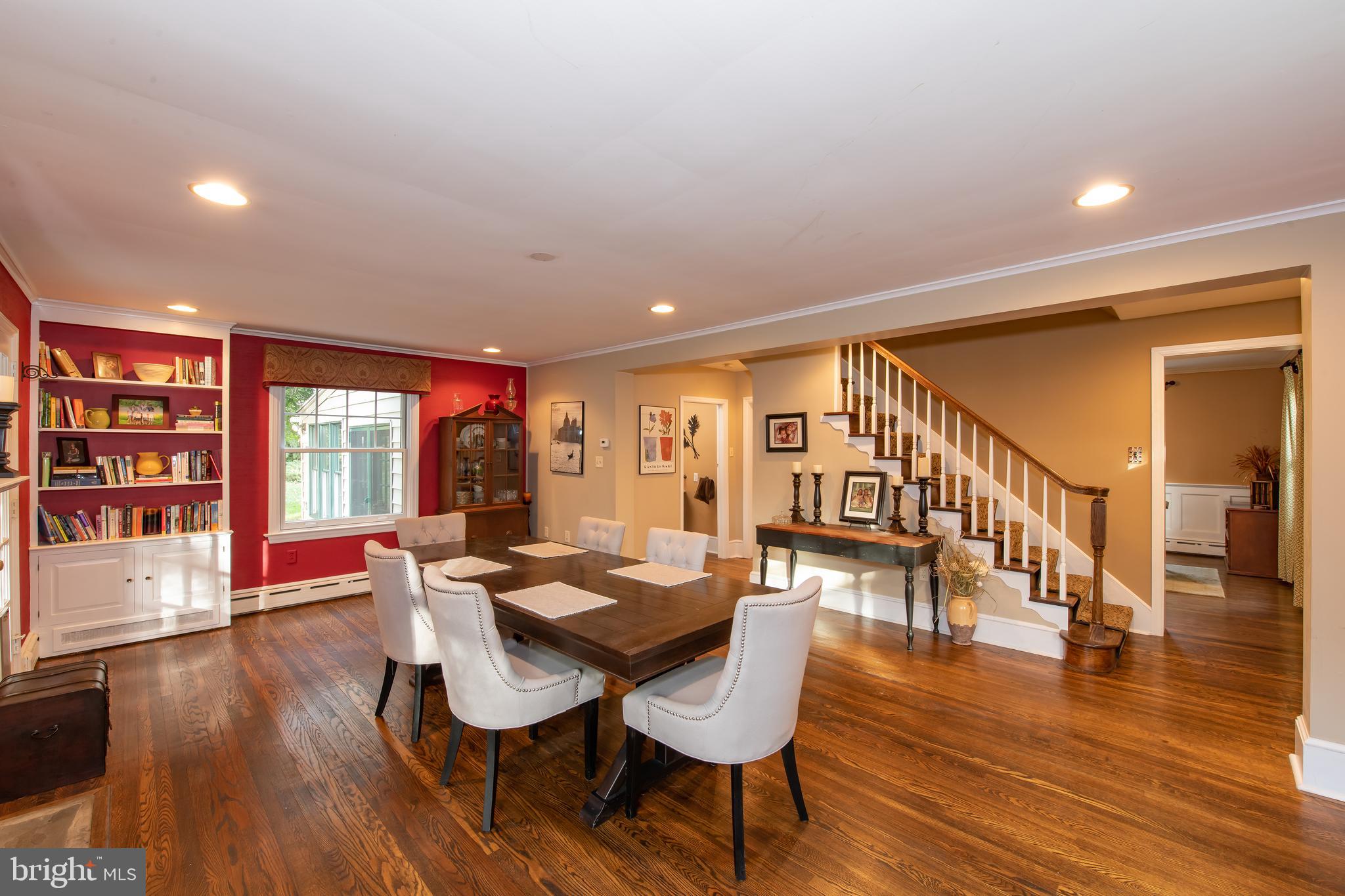 SCHOOL LANE HILLS - Residential