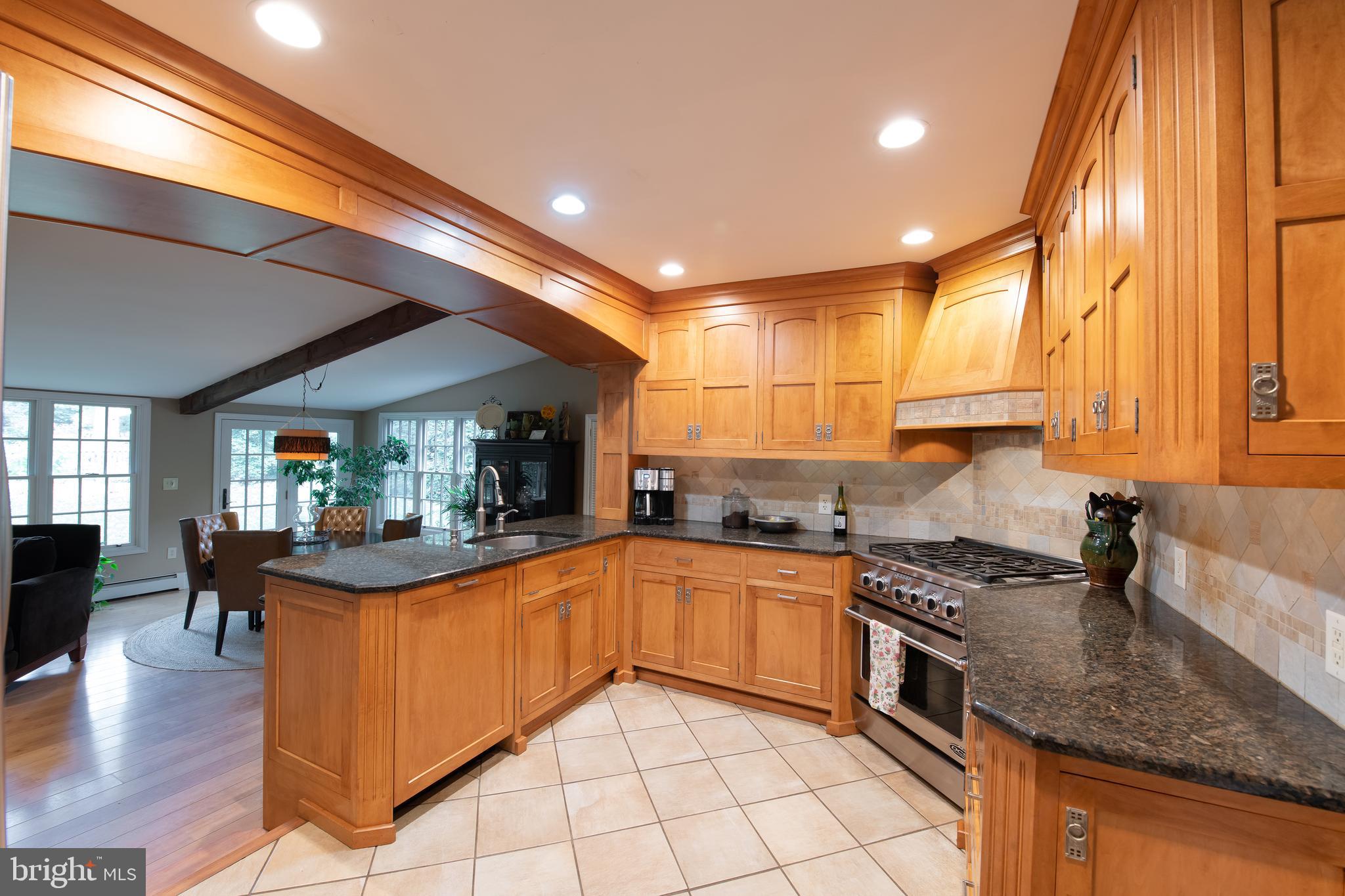 SCHOOL LANE HILLS - Residential