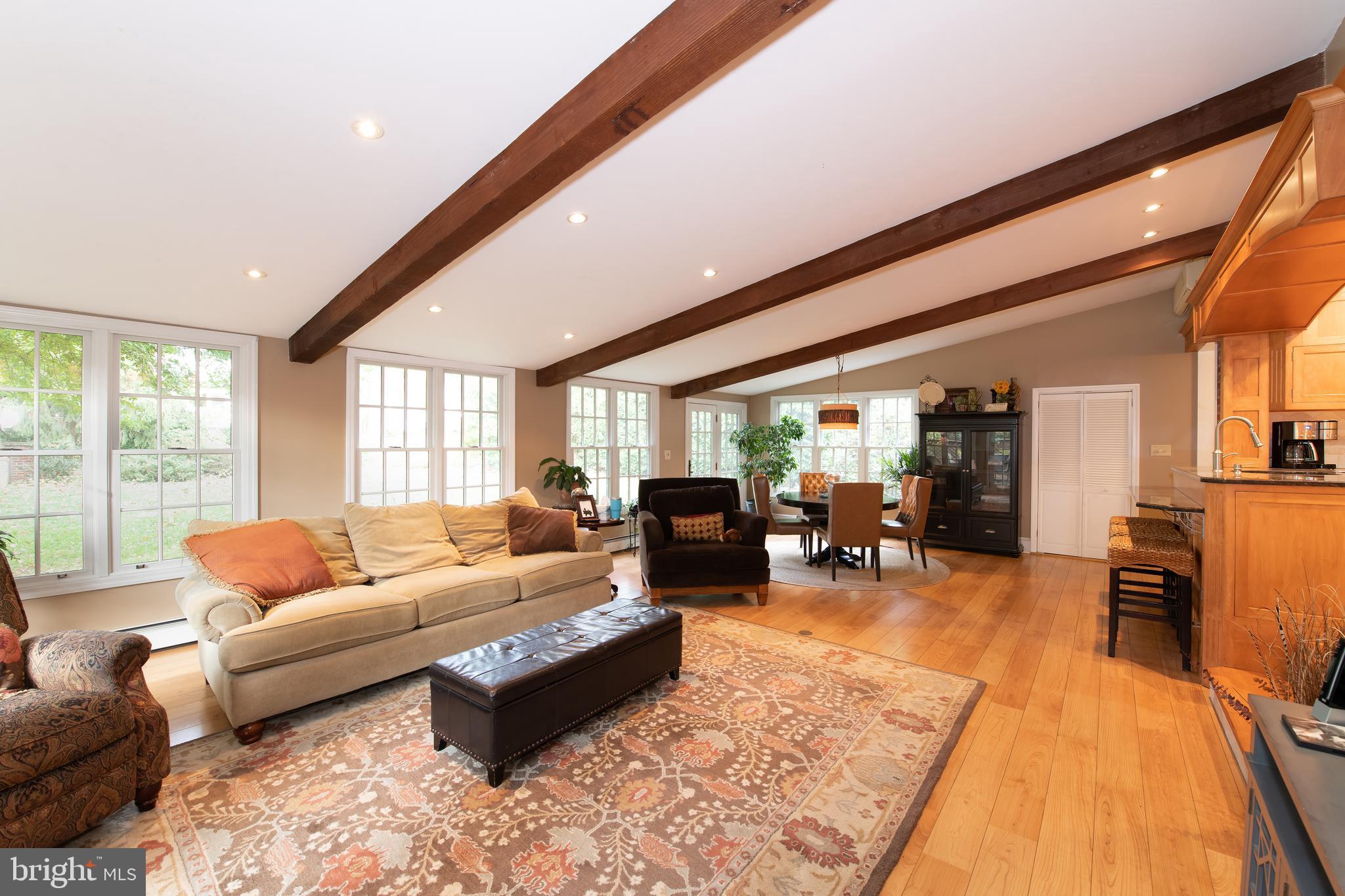 SCHOOL LANE HILLS - Residential