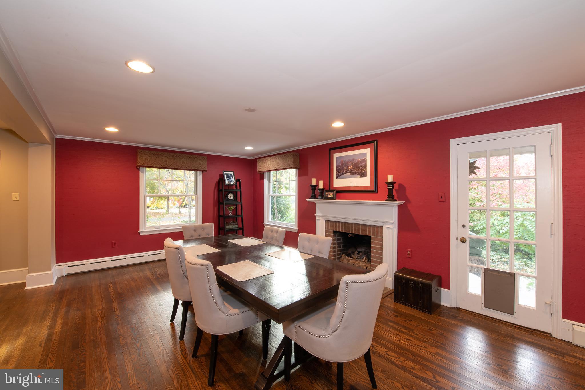 SCHOOL LANE HILLS - Residential