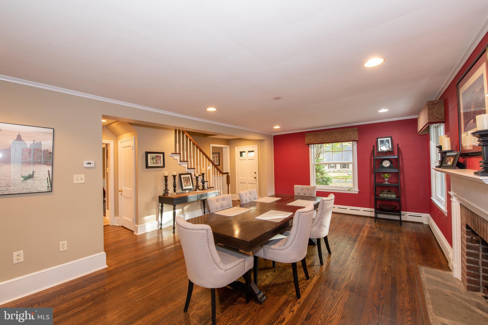 SCHOOL LANE HILLS - Residential