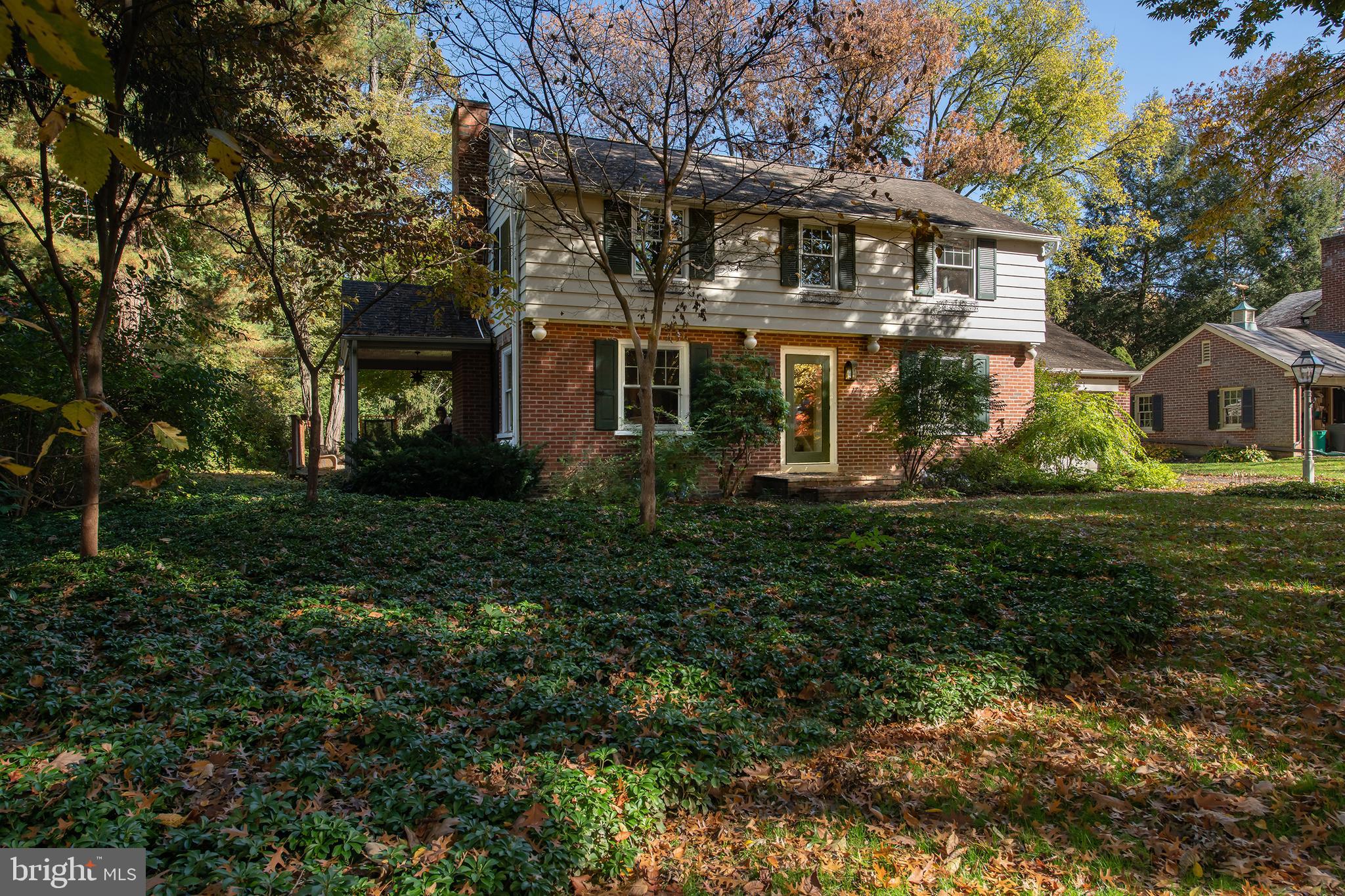 SCHOOL LANE HILLS - Residential