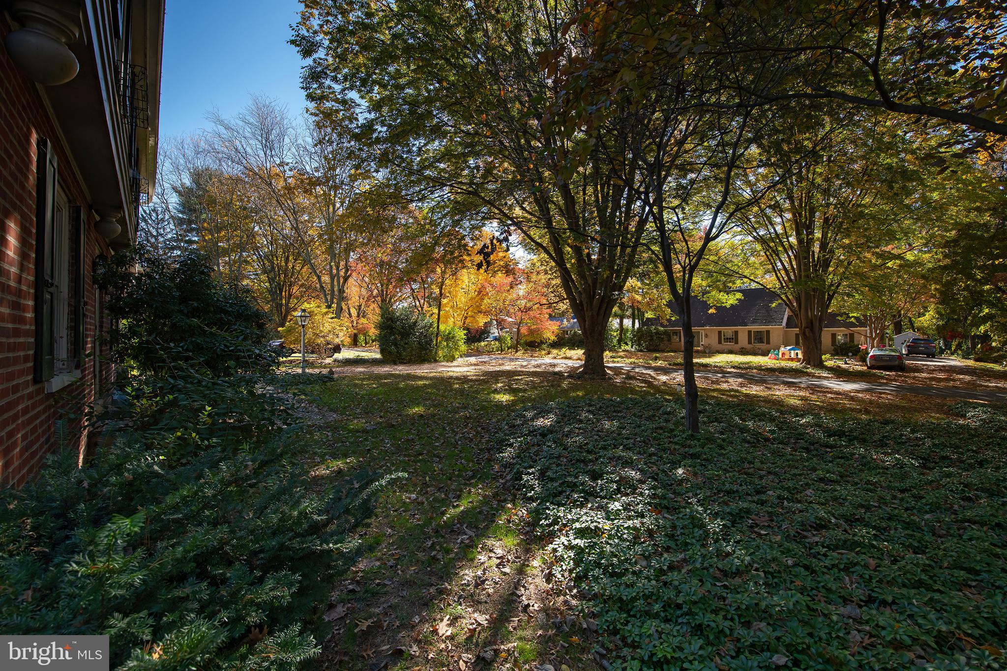 SCHOOL LANE HILLS - Residential