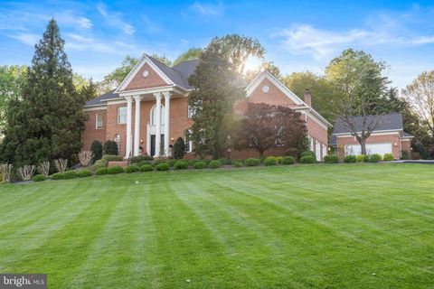 2619 SLEDDING HILL ROAD OAKTON VA 22124