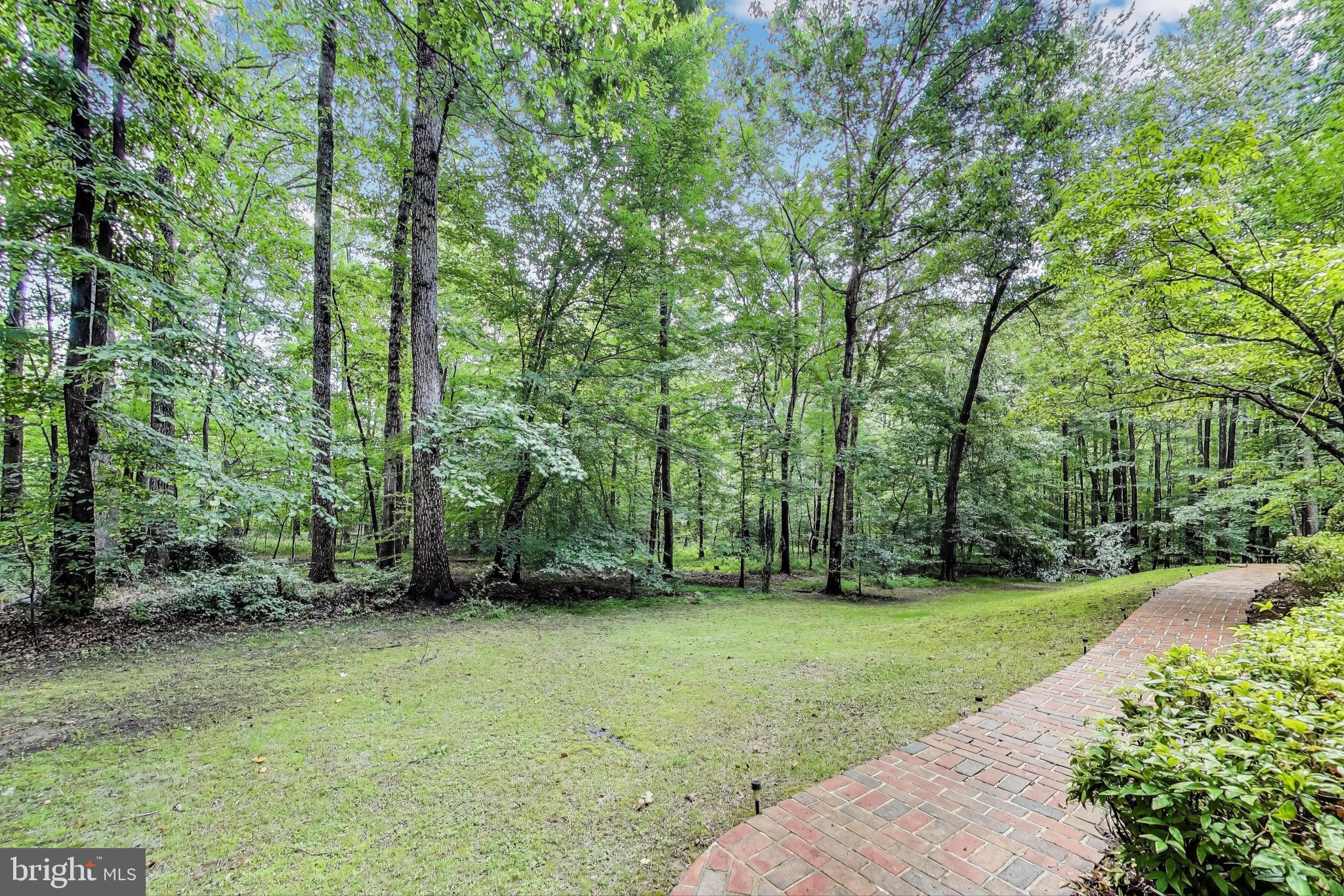 ARDMORE WOODS - Residential