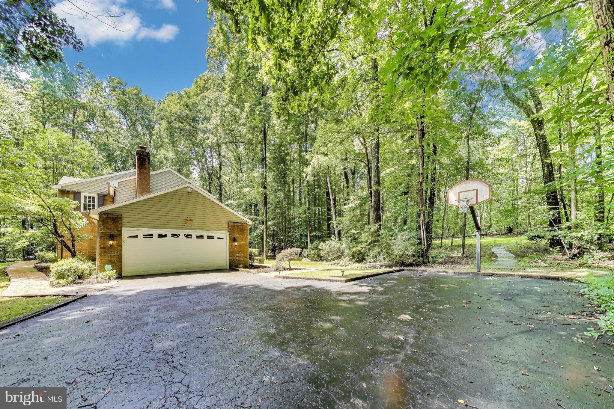 ARDMORE WOODS - Residential