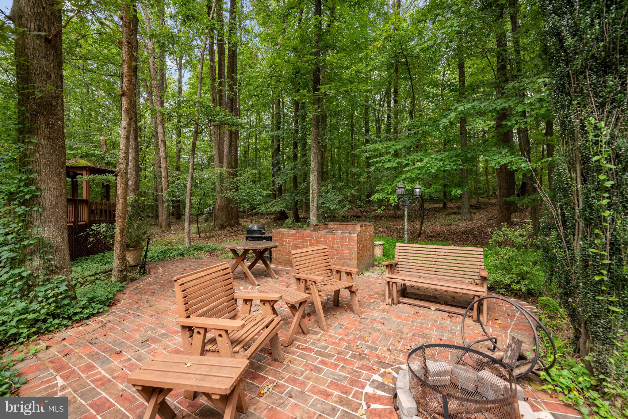 ARDMORE WOODS - Residential