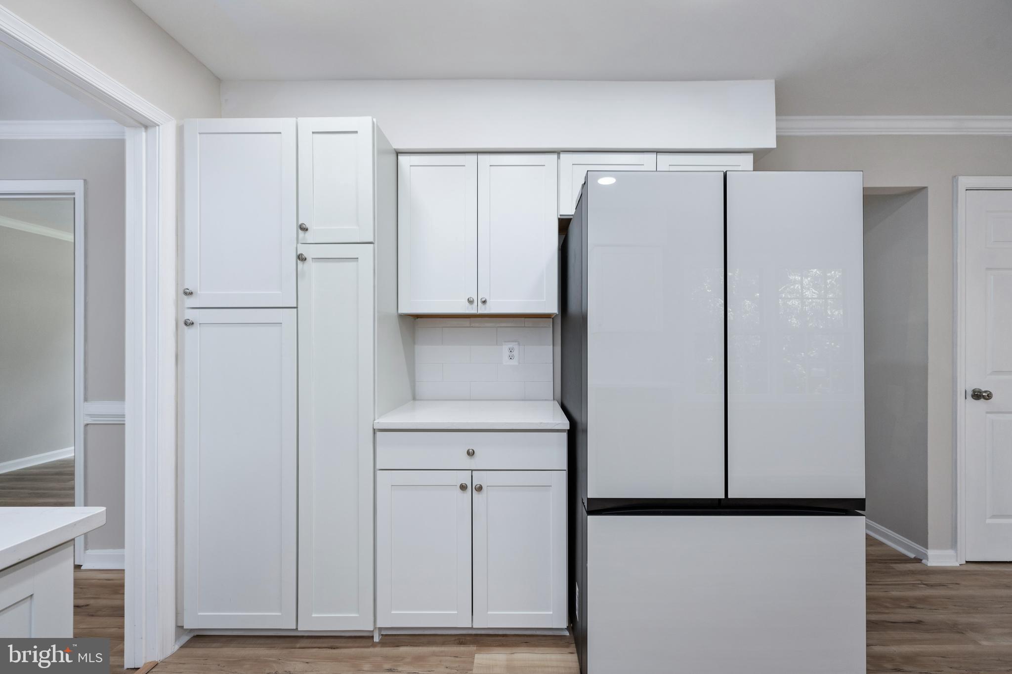 BREEZEWOOD - Residential