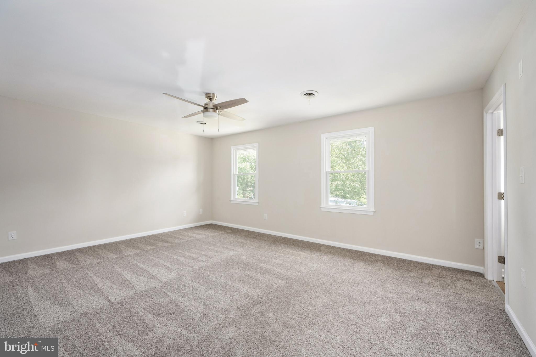 BREEZEWOOD - Residential