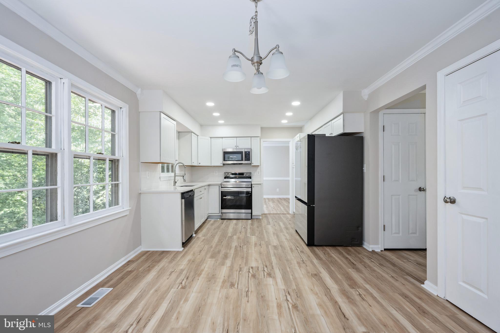 BREEZEWOOD - Residential