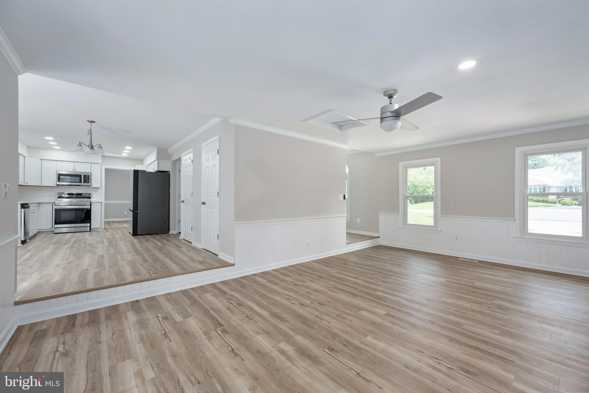 BREEZEWOOD - Residential