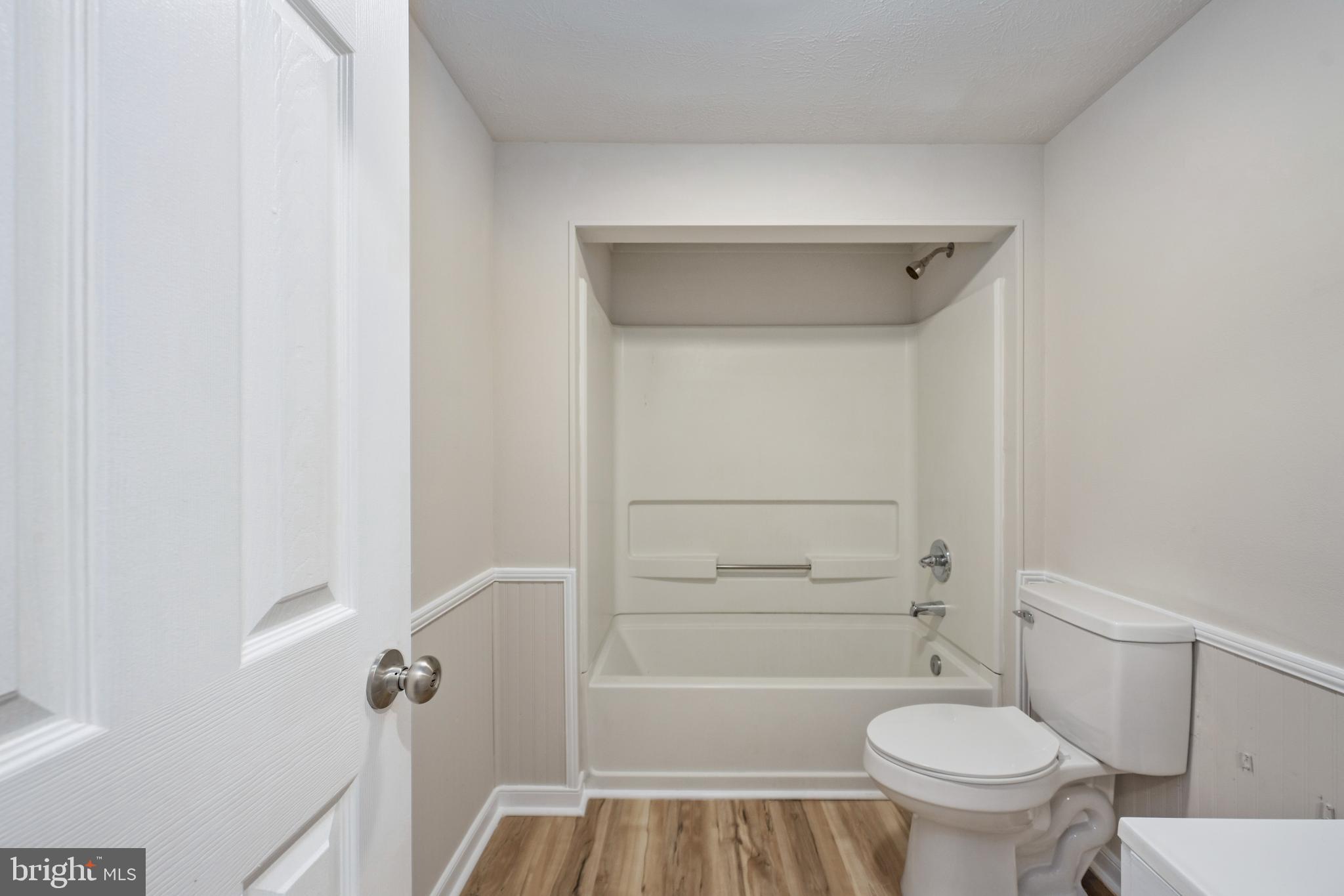 BREEZEWOOD - Residential