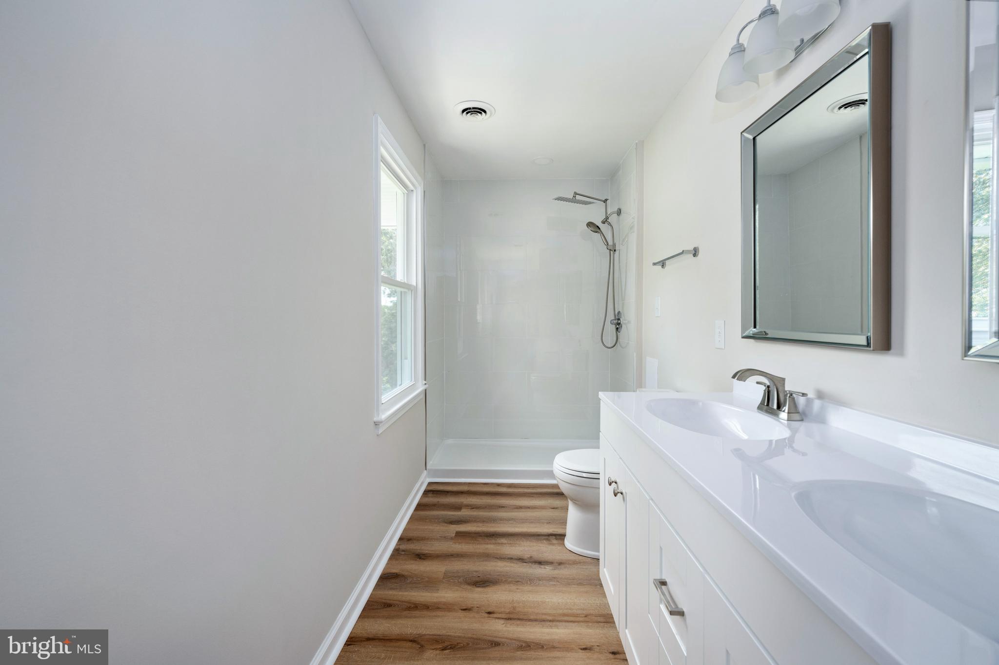 BREEZEWOOD - Residential