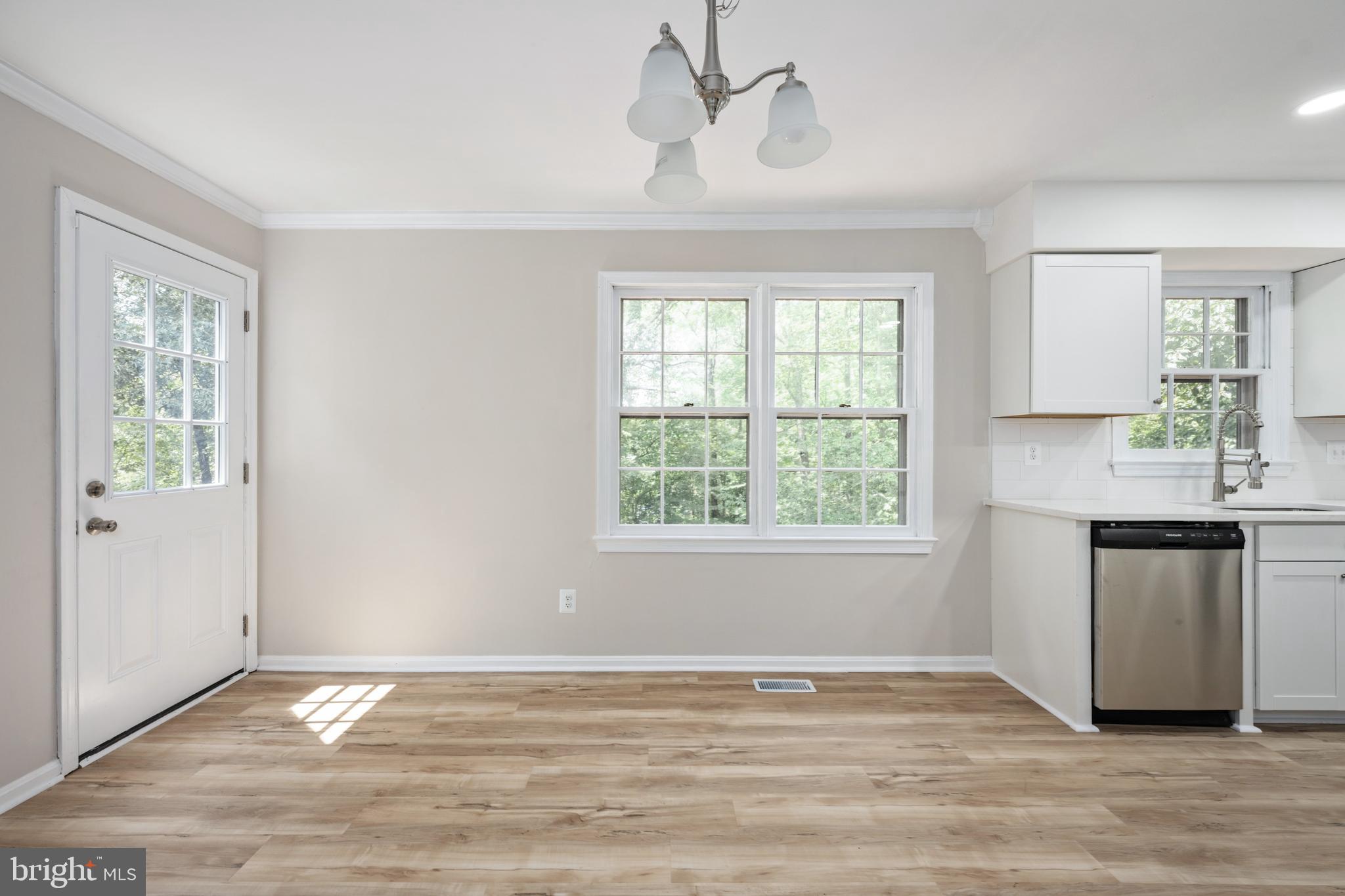 BREEZEWOOD - Residential